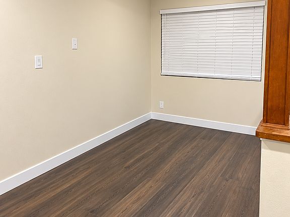 5th image of 9408 Deeble St #B