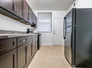 5046 S Champlain Ave, Chicago, IL 60615