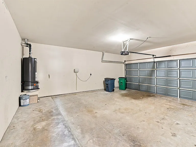 16726 Vivian Point Ln — Photo 39
