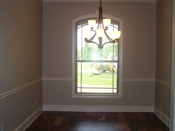 5th image of 5499 Plantation Dr