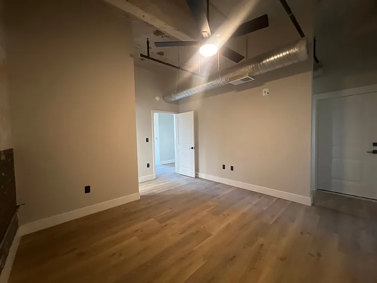 119 E Princess Anne Rd — Photo 189