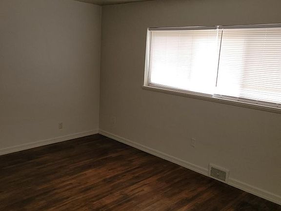 2nd image of 2816 Jefferson Ave