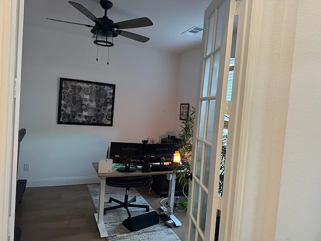 4 bed, 3.5 bath, 3433 sqft, $4,500 — Photo 4