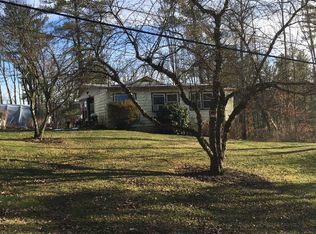 27 Grandview Ave, Kerhonkson, NY 12446