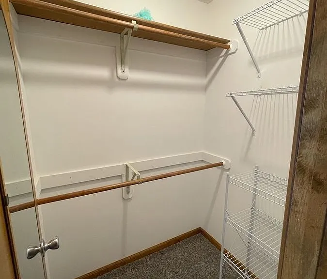 512 Bayside Ct — Photo 12
