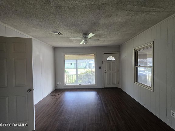 5th image of 728 Arthur St