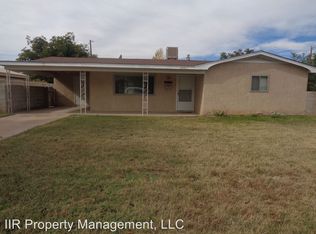 3002 Encanto Dr, Roswell, NM 88201