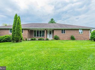 37 Middle Spring Rd, Shippensburg, PA 17257