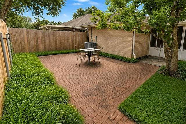 10125 Stacy Ct — Photo 12