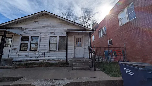 617 W Highland St Photo 1