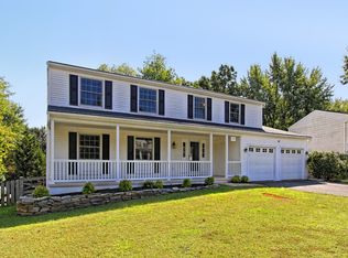 103 Nalls Ct, Sterling, VA 20164