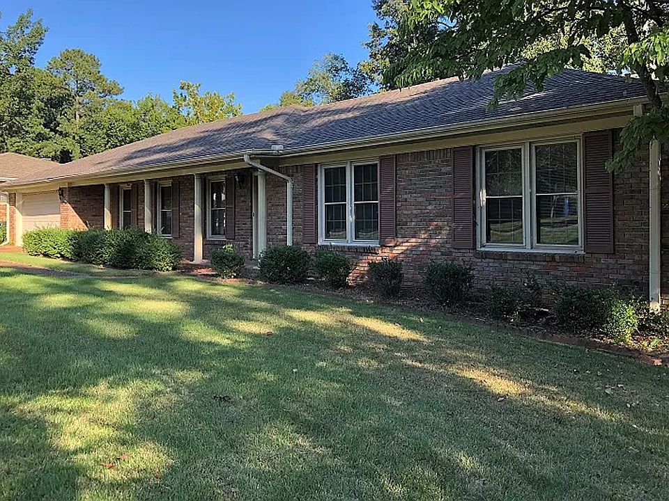 1st image of 402 Robinhood Dr