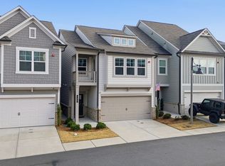 325 Hayden Cir, Woodstock, GA 30189