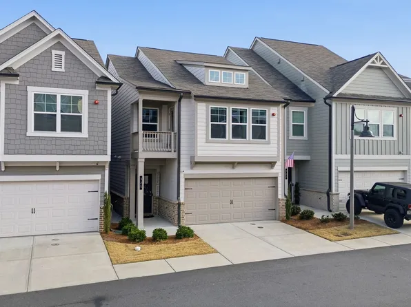 325 Hayden Cir, Woodstock, GA 30189