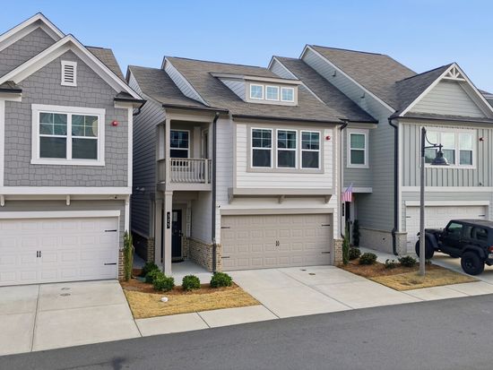 325 Hayden Cir, Woodstock, GA 30189