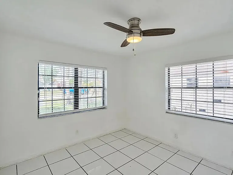9720 Carousel Cir S — Photo 16