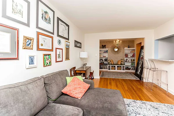 Sold by Keller Williams Realty Landmark | media 15