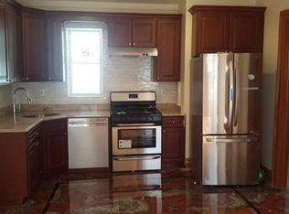 411 E 2nd St #2R, Brooklyn, NY 11218