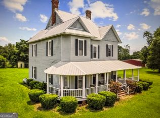 128 College St NE, Parrott, GA 39877