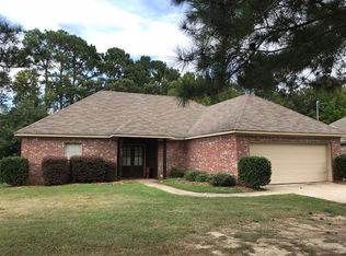 613 Katherine Dr, Canton, MS 39046