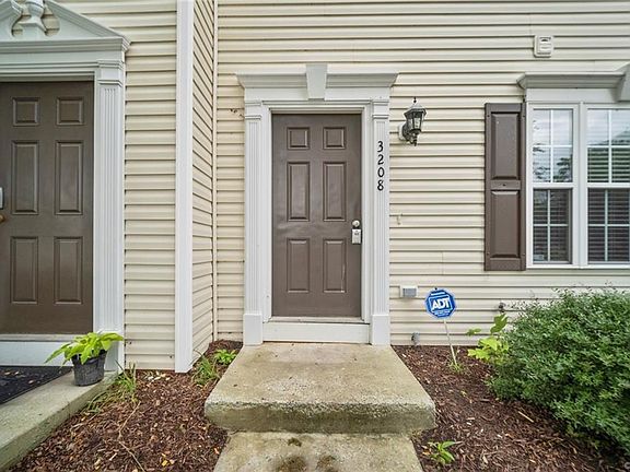 4th image of 3208 Kim Dr