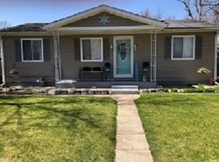 445 Ballard Ave, Mishawaka, IN 46544