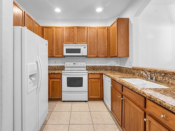 4th image of 4891 Bonsai Cir APT 101