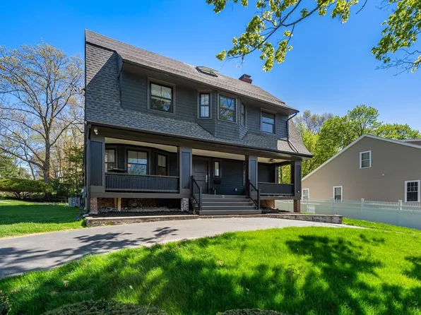 75 Highland St, Hyde Park, MA 02136