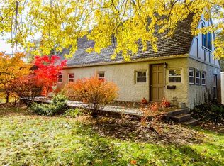 10 Country Club Rd, East Rochester, NY 14445