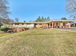 40 Old Furnace Rd, Rocky Mount, VA 24151