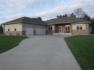 5455 Garden Ln, Stevens Point, WI 54482
