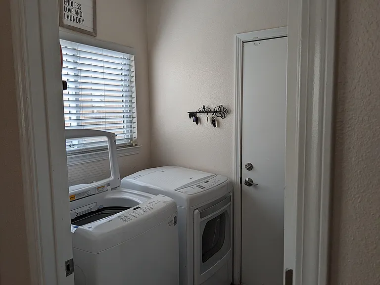 11315 Malaguena Ln NE — Photo 6