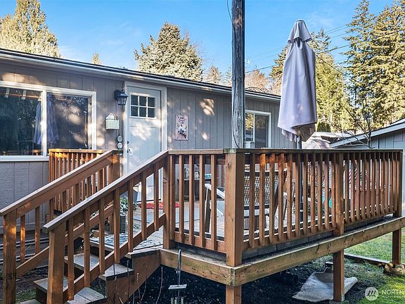 3rd image of 7300 32nd Avenue NE #33