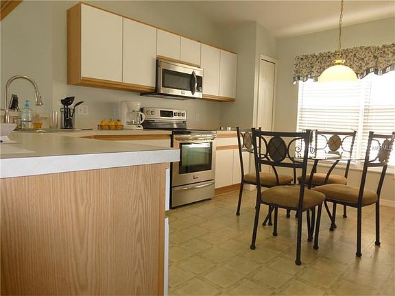 3rd image of 650 Vineyard Way