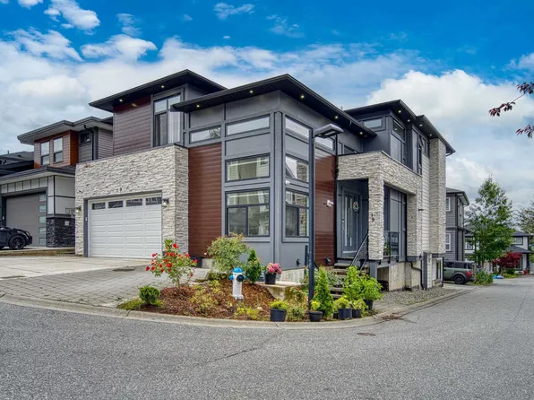 4295 Old Clayburn Rd #19, Abbotsford, BC V3G 0G4