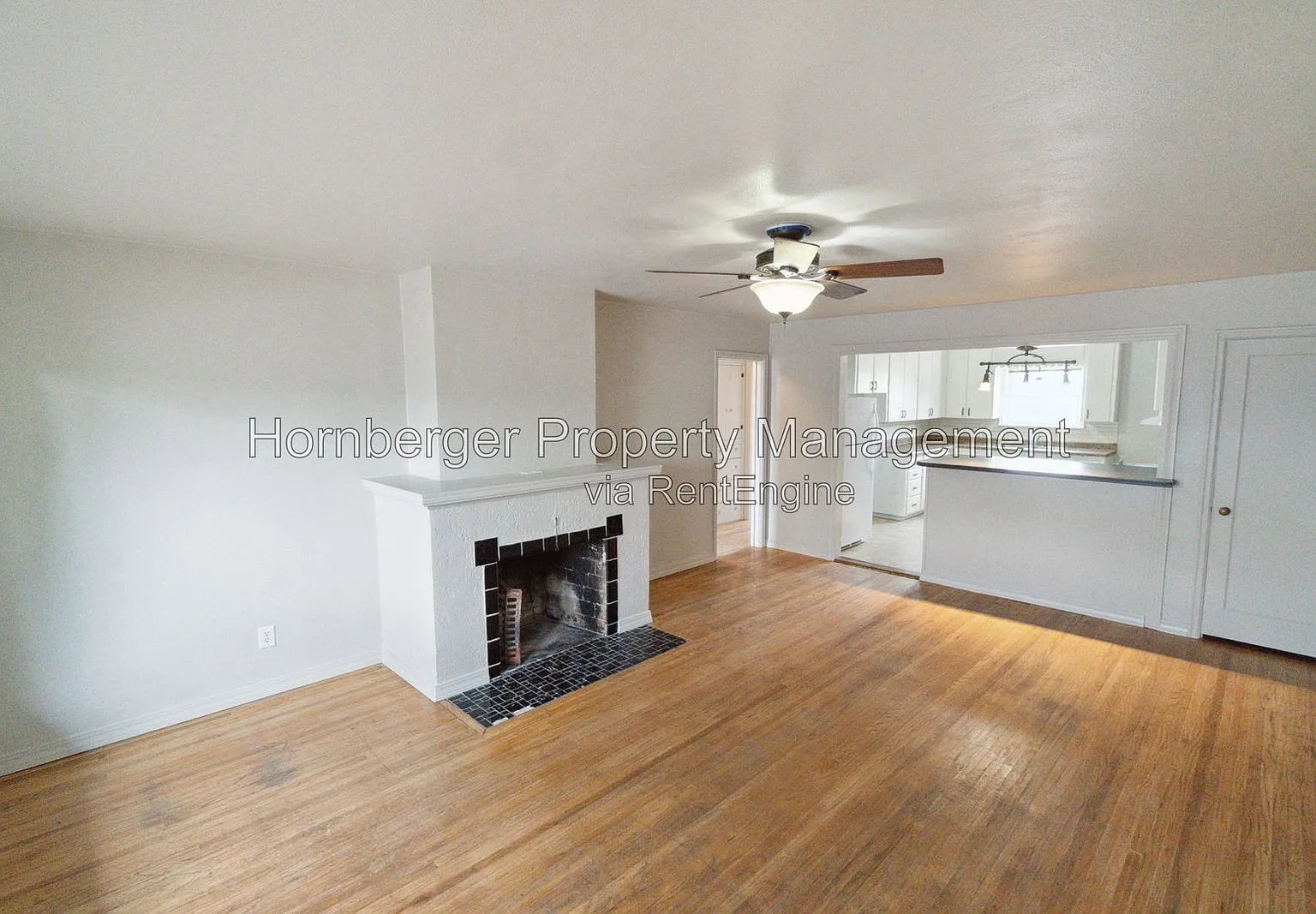 4 bed, 2.0 bath, 1573 sqft, $1,595 — Photo 2