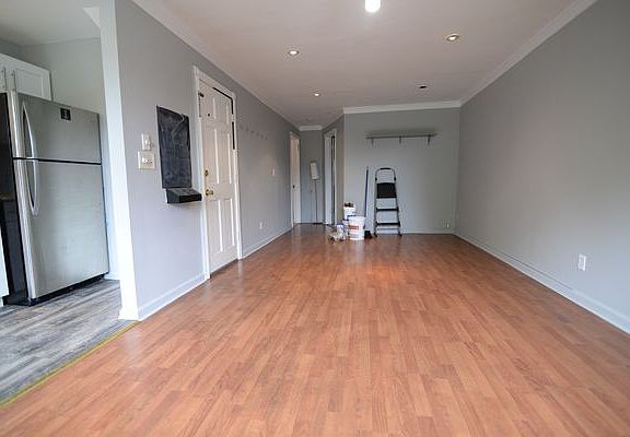 3rd image of 21-29 23rd St #2