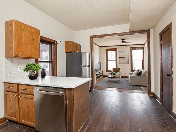 4th image of 2107 N Pennsylvania St APT 3