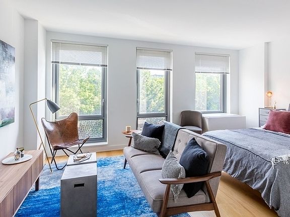 3rd image of 535 Carlton Ave APT 312
