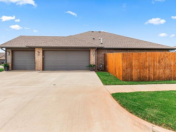 3rd image of 3601 Shutter Ridge Dr