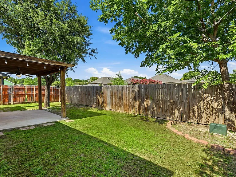 8816 Quarry Cir — Photo 26