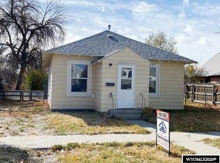 115 E Adams Ave, Riverton, WY 82501