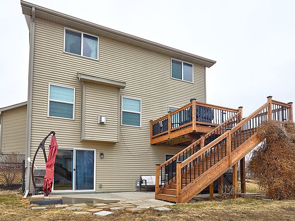 2nd image of 1011 Rolling Hills Ct