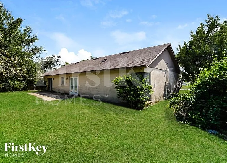 649 Nardello Dr — Photo 15
