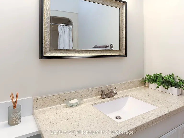 149 Fairway Cres #73 — Photo 21