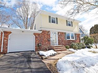 3580 Pawtucket Ave, Riverside, RI 02915