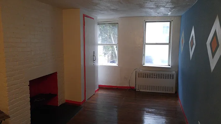 Rented by Downtown Mgt & Realty LLC | media 9