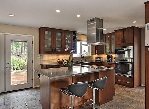 3rd image of 14012 SE 49th Pl