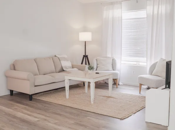 2300 Silverado Ranch Blvd #2170, Las Vegas, NV 89113