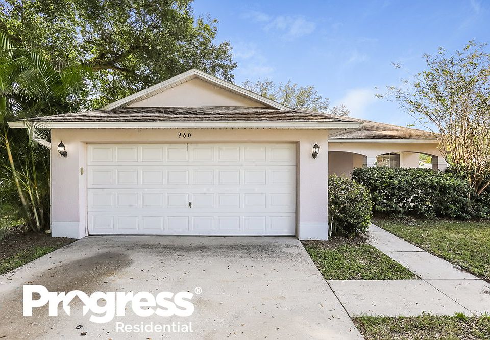 1st image of 960 Windsong Cir